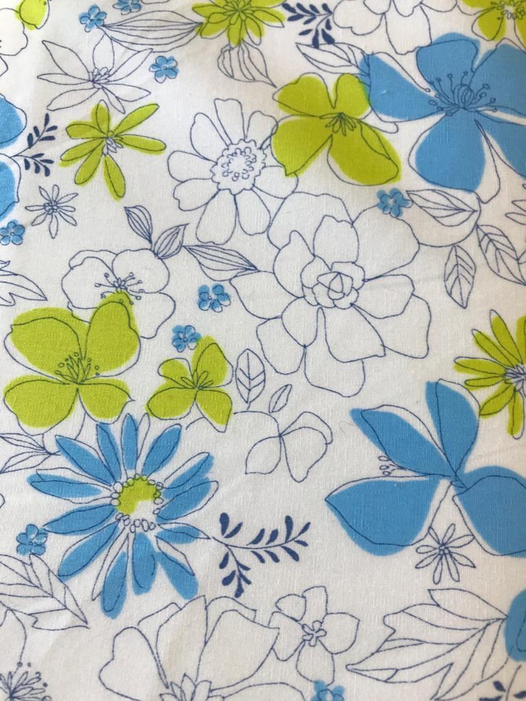 Floral Garden - Floral in White/Blue - Click Image to Close
